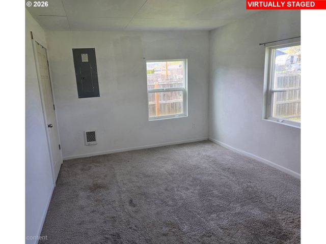 2137 CASTLE Ave, Roseburg, OR 97471