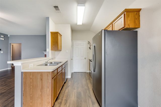 10505 Braewood Drive, Fort Worth, TX 76131