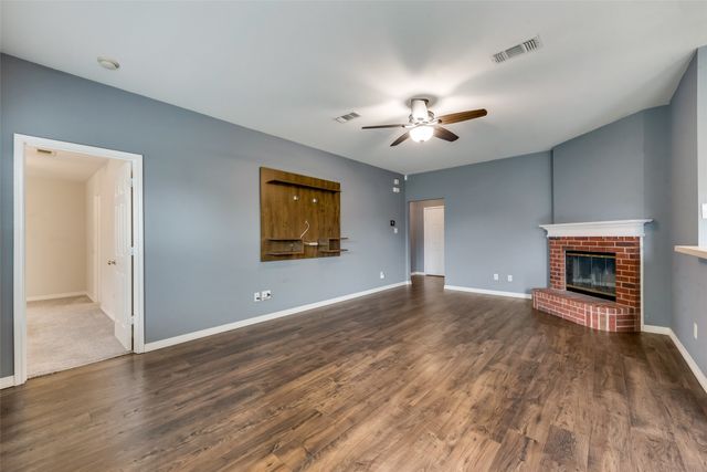 10505 Braewood Drive, Fort Worth, TX 76131