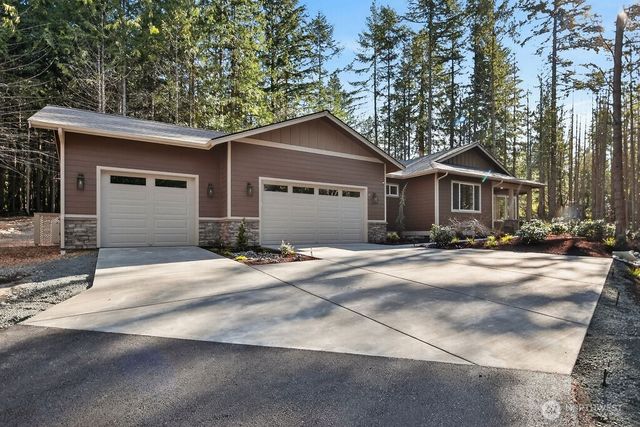502 Lake of the Hills Loop, Sequim, WA 98382