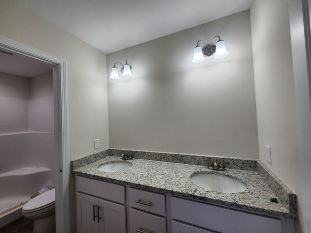 6137 Warren Newcomb DR, Radford, VA 24141