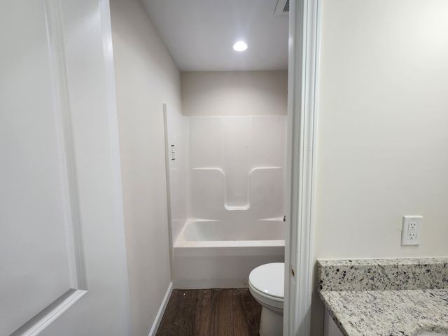 6137 Warren Newcomb DR, Radford, VA 24141