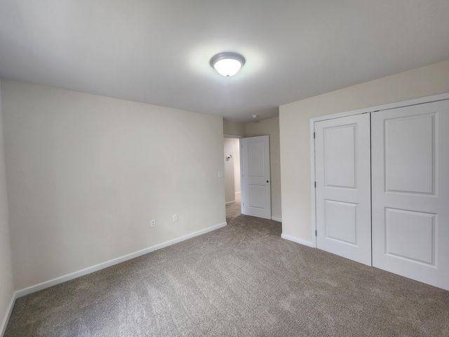 6137 Warren Newcomb DR, Radford, VA 24141