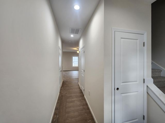 6137 Warren Newcomb DR, Radford, VA 24141