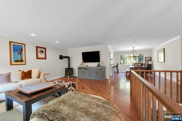19 Pepper Road, Montville Township, NJ 07082