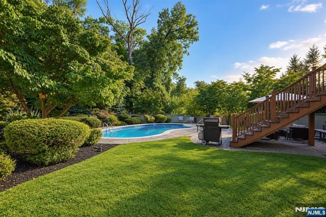 19 Pepper Road, Montville Township, NJ 07082
