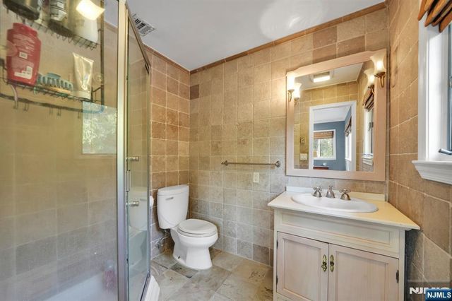 19 Pepper Road, Montville Township, NJ 07082