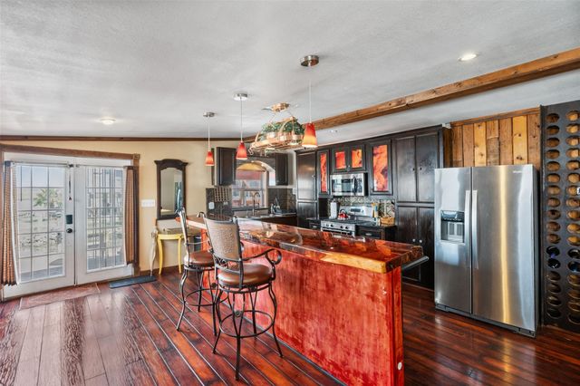 116 Bayou Vista Drive, Hitchcock, TX 77563