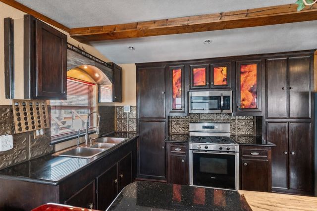 116 Bayou Vista Drive, Hitchcock, TX 77563