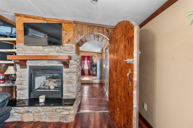 116 Bayou Vista Drive, Hitchcock, TX 77563