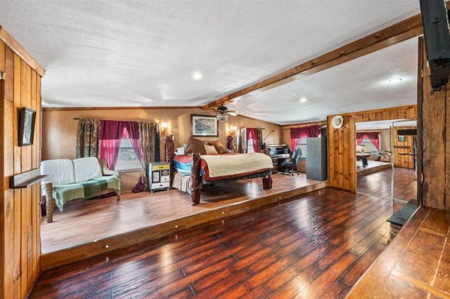 116 Bayou Vista Drive, Hitchcock, TX 77563