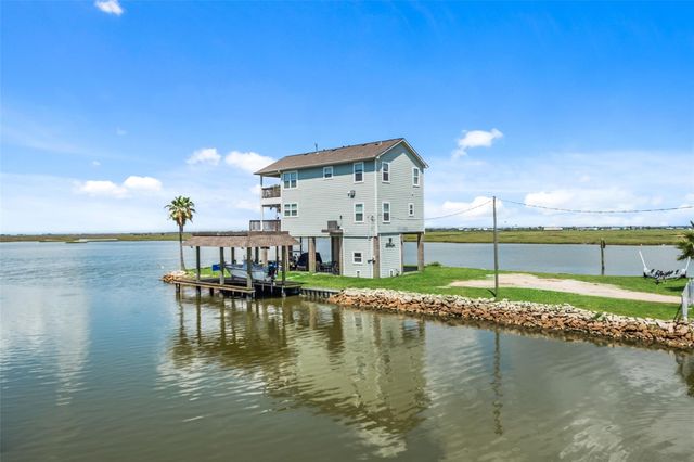 116 Bayou Vista Drive, Hitchcock, TX 77563