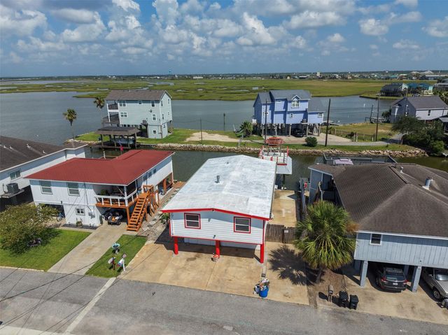 116 Bayou Vista Drive, Hitchcock, TX 77563
