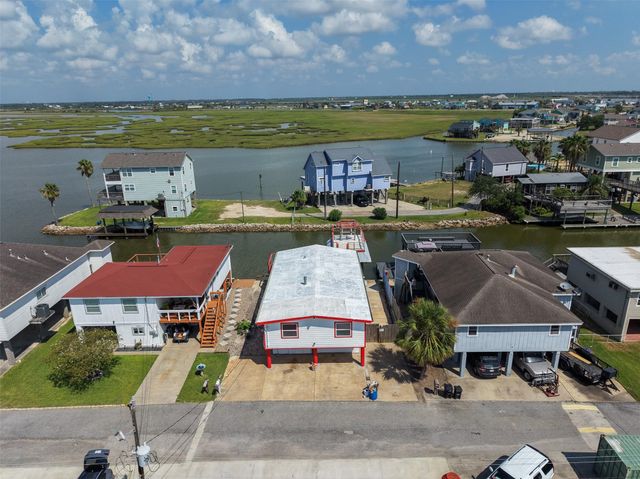 116 Bayou Vista Drive, Hitchcock, TX 77563