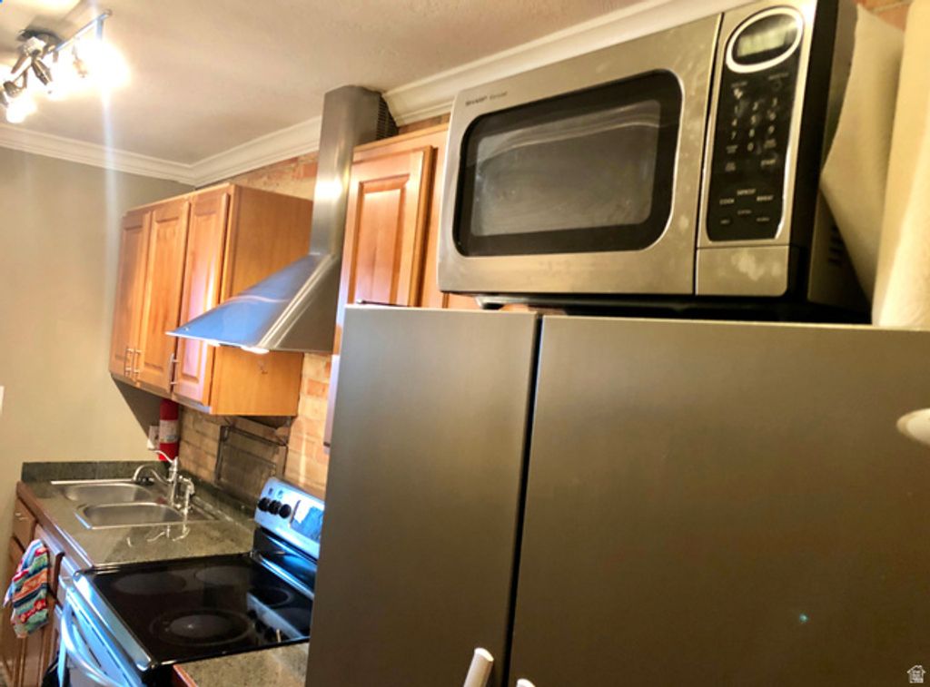 Image 15 of property listing at 130 S 1300 E #102, Salt Lake City, UT 84102