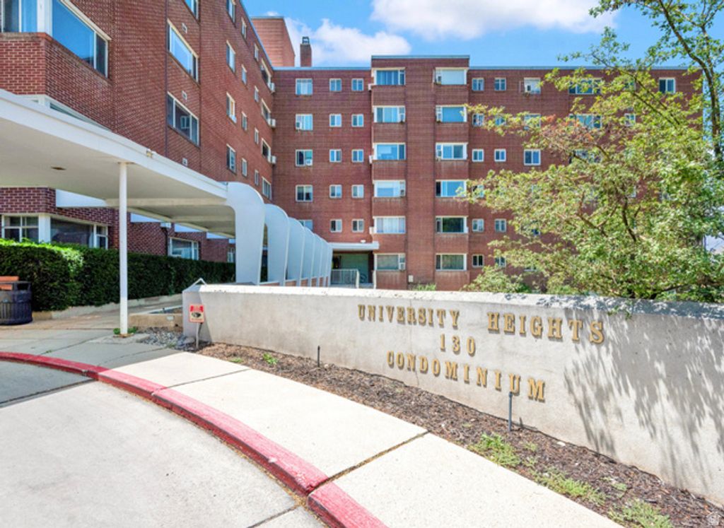 Image 8 of property listing at 130 S 1300 E #102, Salt Lake City, UT 84102