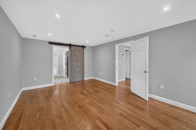 63 Perrin 2, Boston, MA 02119
