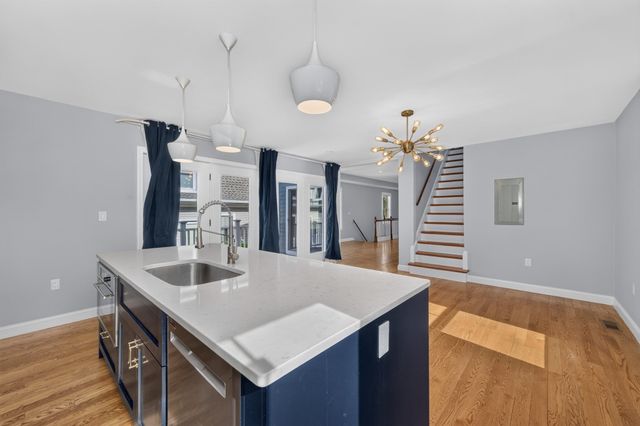63 Perrin 2, Boston, MA 02119