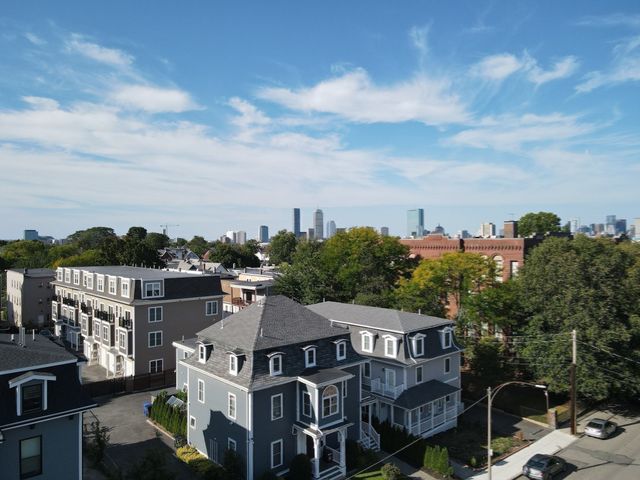 63 Perrin 2, Boston, MA 02119