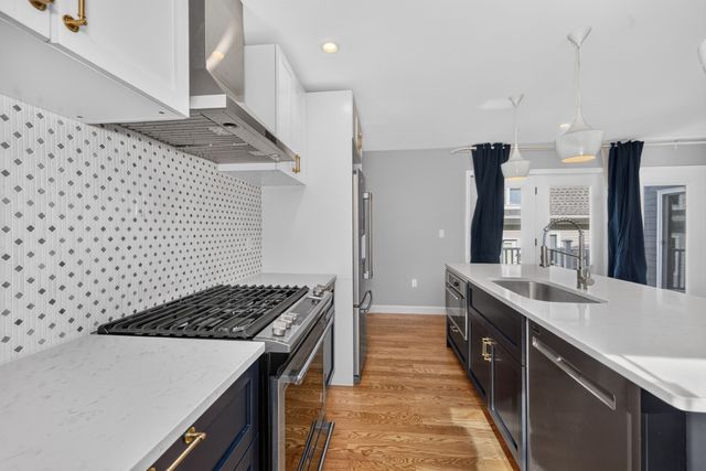 63 Perrin 2, Boston, MA 02119