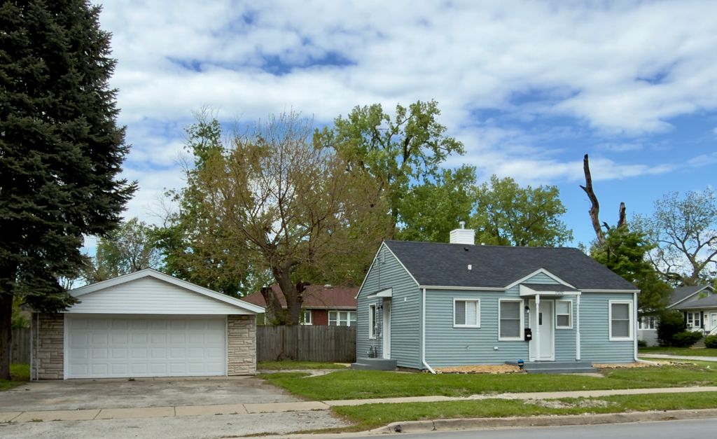 17092 Jodave Avenue, Hazel Crest, IL 60429