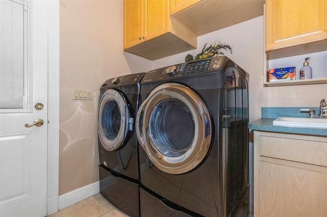 8700 CESSNA DRIVE, New Port Richey, FL 34654