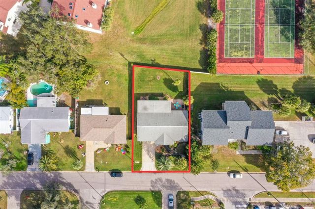 54 NICHOLAS DRIVE, Dunedin, FL 34698