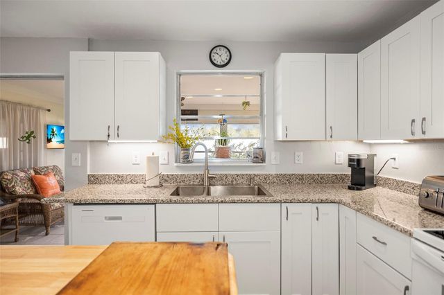 54 NICHOLAS DRIVE, Dunedin, FL 34698