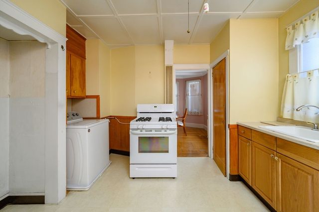 2 Harbell Ter, Boston, MA 02122