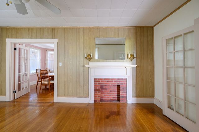 2 Harbell Ter, Boston, MA 02122