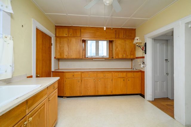 2 Harbell Ter, Boston, MA 02122
