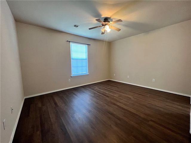1102 Tunbridge Drive, Bentonville, AR 72712