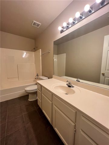 1102 Tunbridge Drive, Bentonville, AR 72712