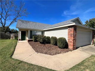 1102 Tunbridge Drive, Bentonville, AR 72712