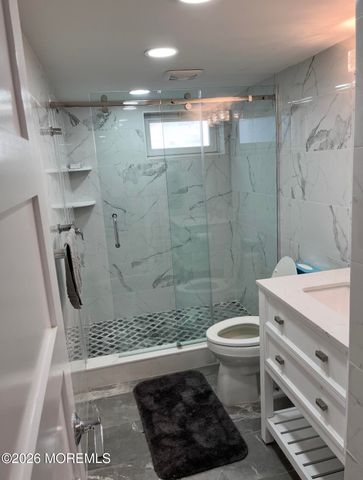 135 Ampere Avenue, Oakhurst, NJ 07755