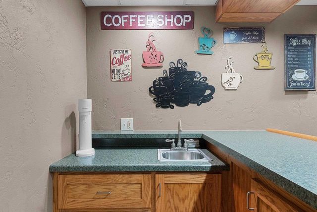 1410 ALCAN DRIVE, Menasha, WI 54952