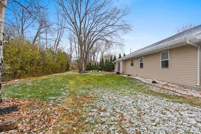 1410 ALCAN DRIVE, Menasha, WI 54952