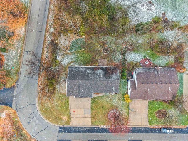 1410 ALCAN DRIVE, Menasha, WI 54952