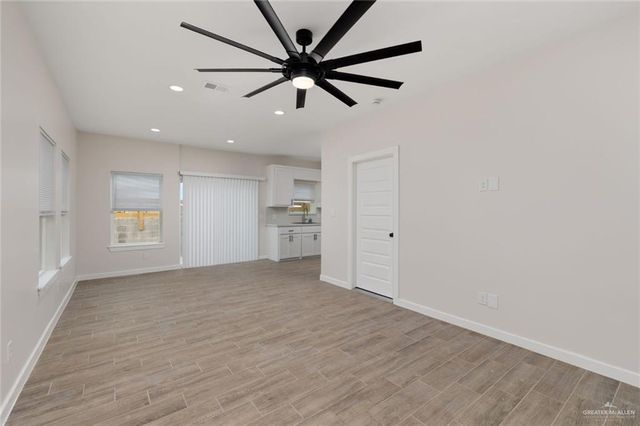 1626 W B Street, Mission, TX 78572
