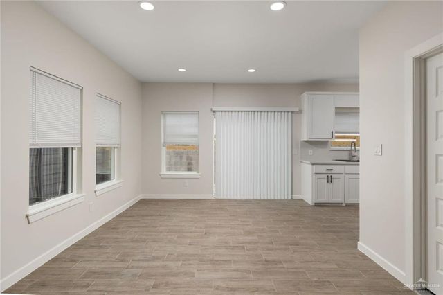 1626 W B Street, Mission, TX 78572