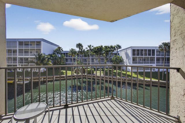 896 N Federal Highway 225, Lantana, FL 33462