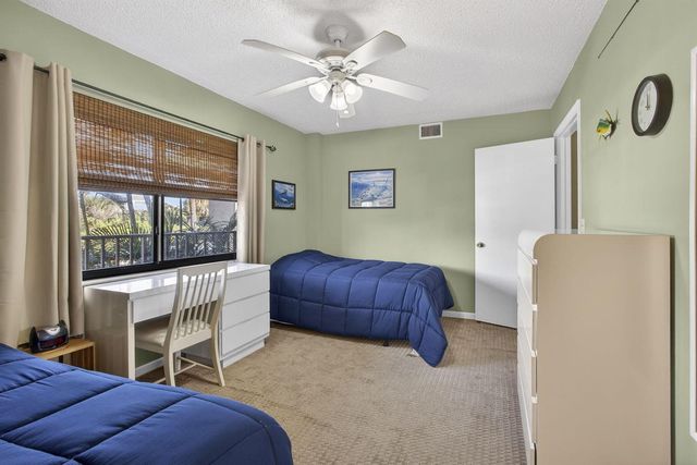 896 N Federal Highway 225, Lantana, FL 33462