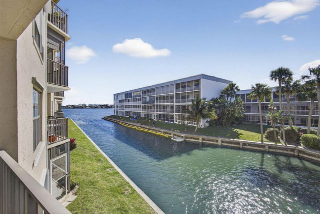 896 N Federal Highway 225, Lantana, FL 33462