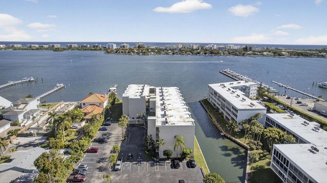 896 N Federal Highway 225, Lantana, FL 33462