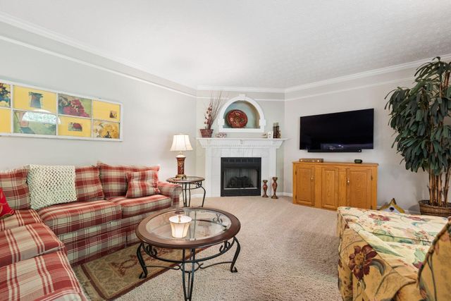 8052 Fenway Circle, Reynoldsburg, OH 43068