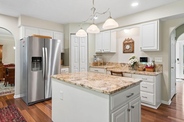 8052 Fenway Circle, Reynoldsburg, OH 43068