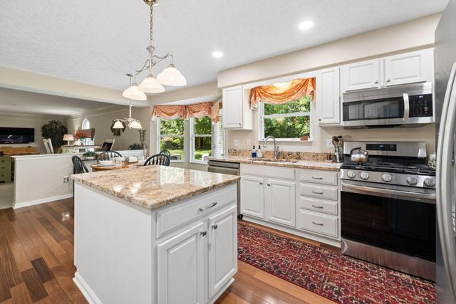 8052 Fenway Circle, Reynoldsburg, OH 43068