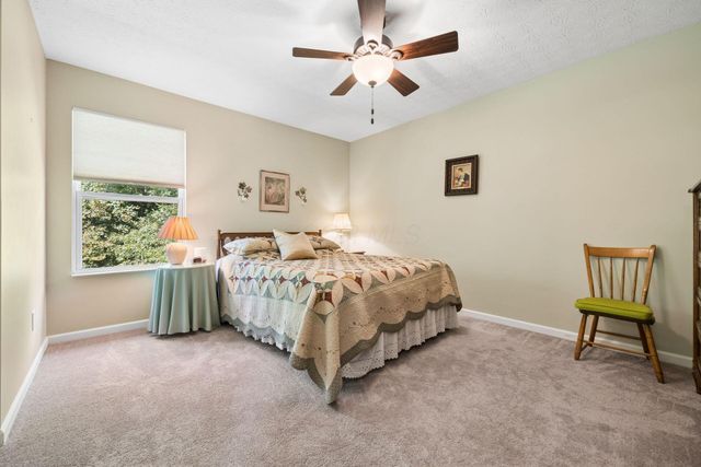 8052 Fenway Circle, Reynoldsburg, OH 43068
