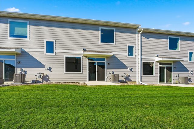 209 NW Waverly Drive, Waukee, IA 50263