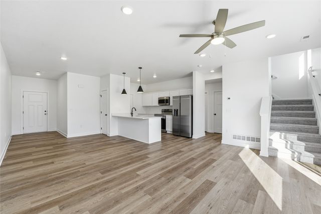 209 NW Waverly Drive, Waukee, IA 50263